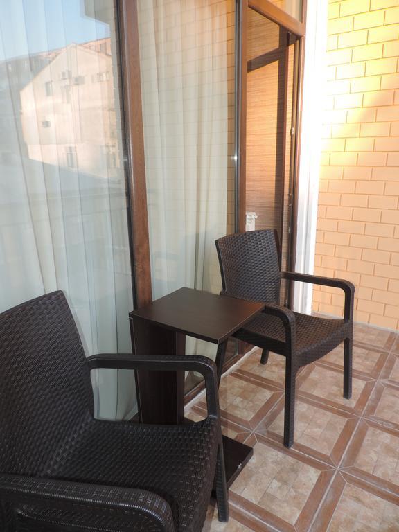 Tamara Apartment Takaishvili 3 บาทูมิ ภายนอก รูปภาพ